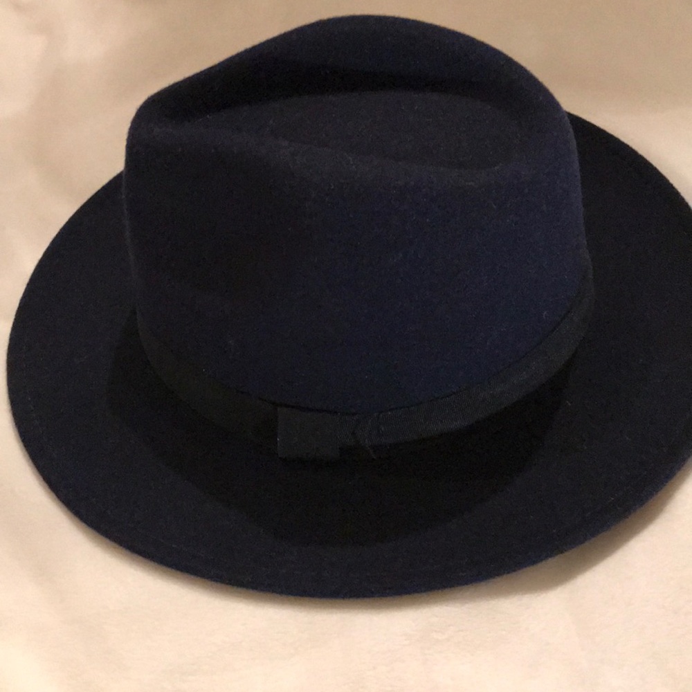 Woman hat - Picture 2 of 2